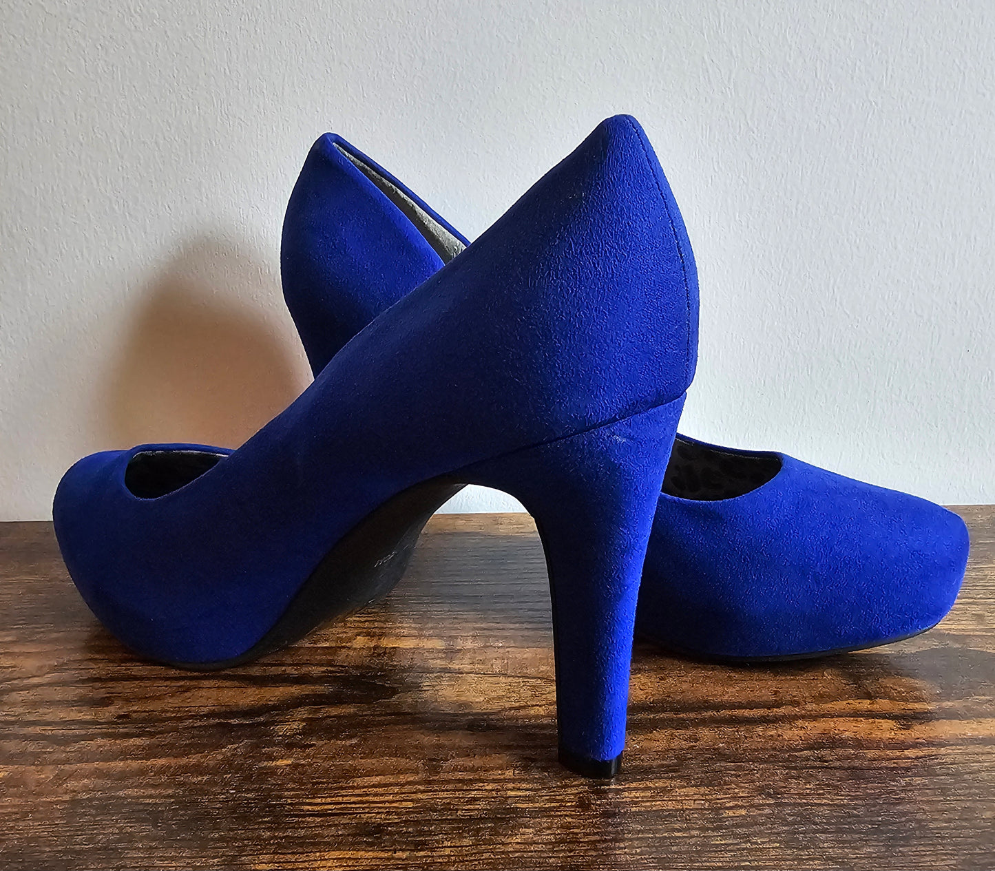 G By Guess Cobalt Blue Suede Platform Heels | Size 9