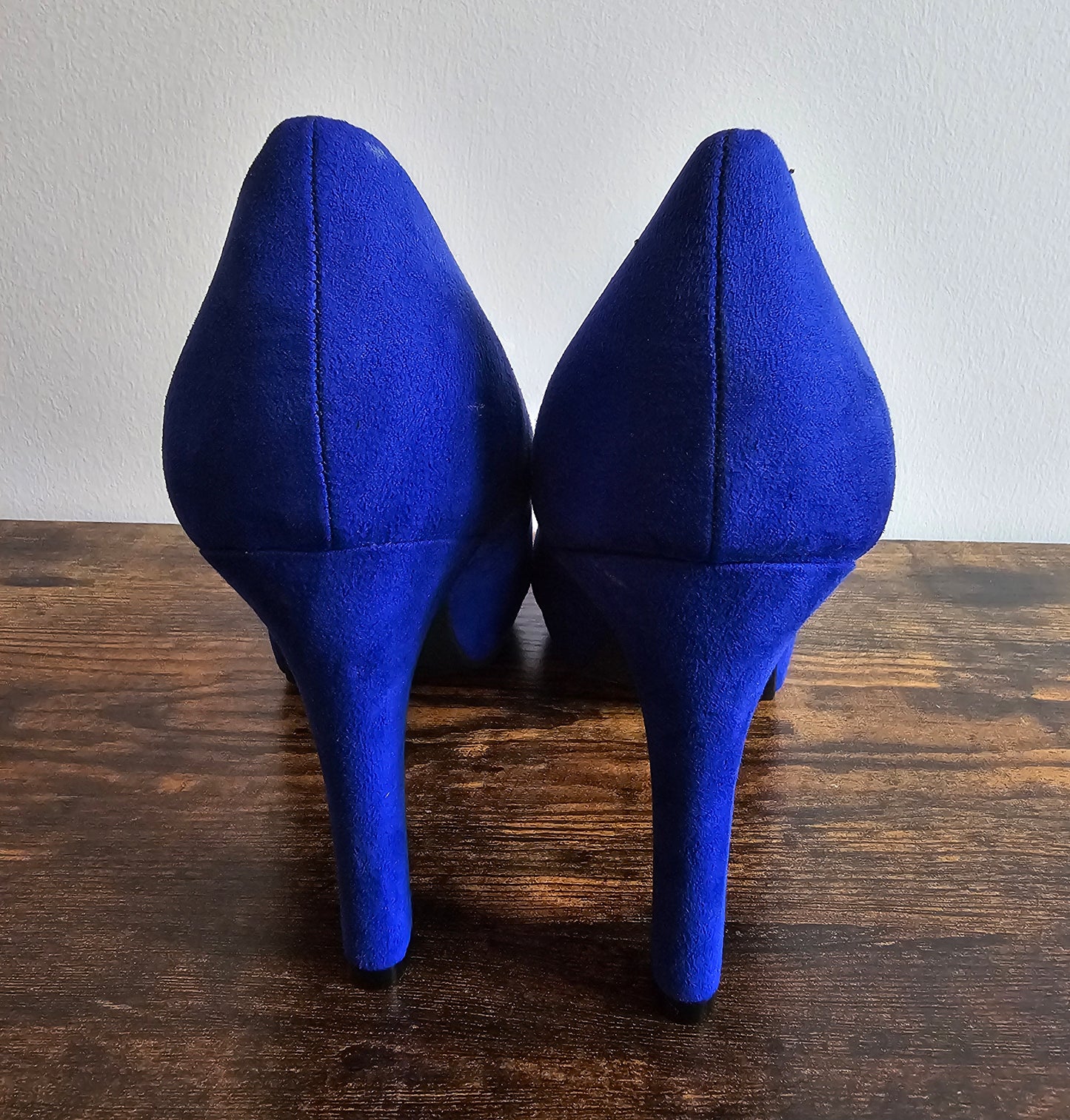 G By Guess Cobalt Blue Suede Platform Heels | Size 9