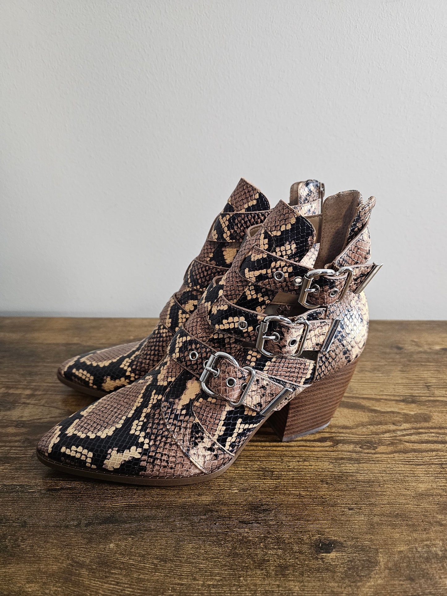 Gianni Bini Jam-Out Snake Buckle Booties | Size 8