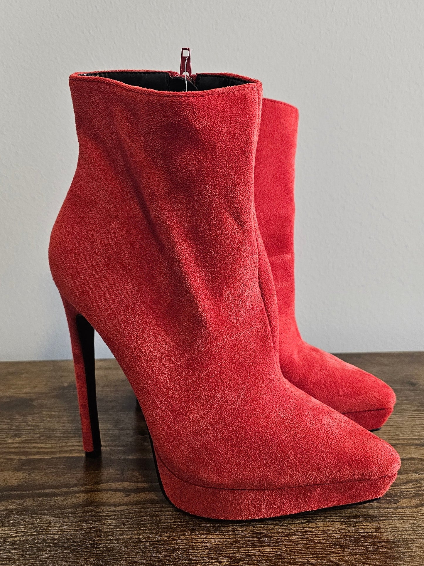 Miss Look Money Talks Red Suede Ankle Boots Size 7.5