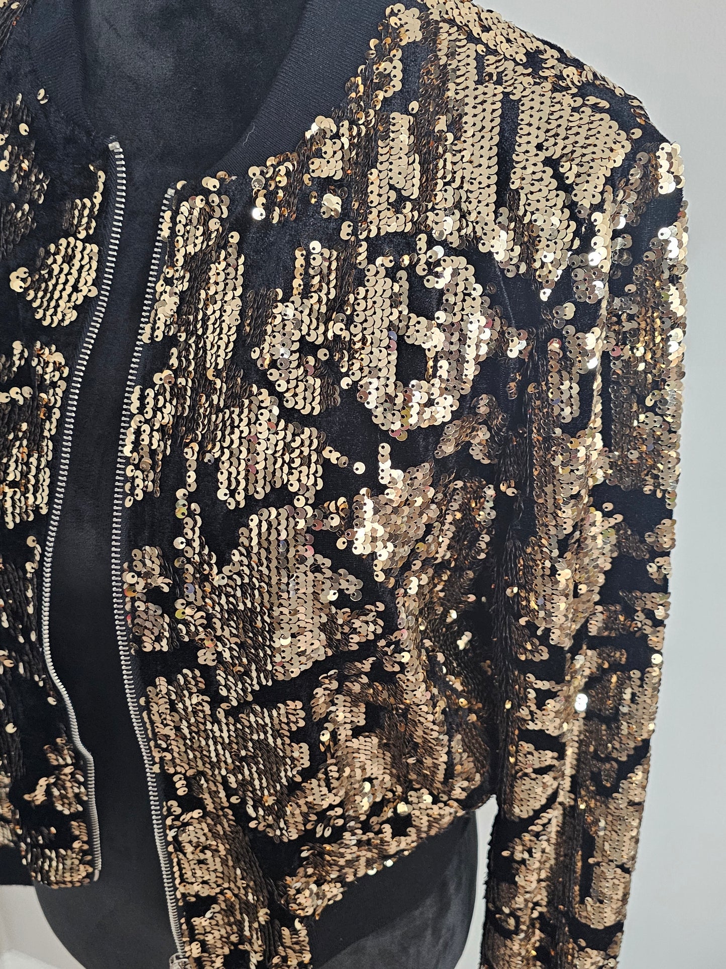 Forever 21 Black & Gold Sequin Bomber Jacket |Size Medium