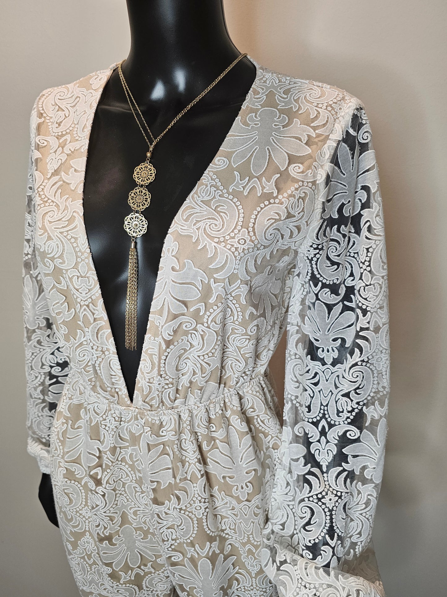PrettyLittleThing White Lace Plunge Neck Long Sleeve Jumpsuit | Size Small