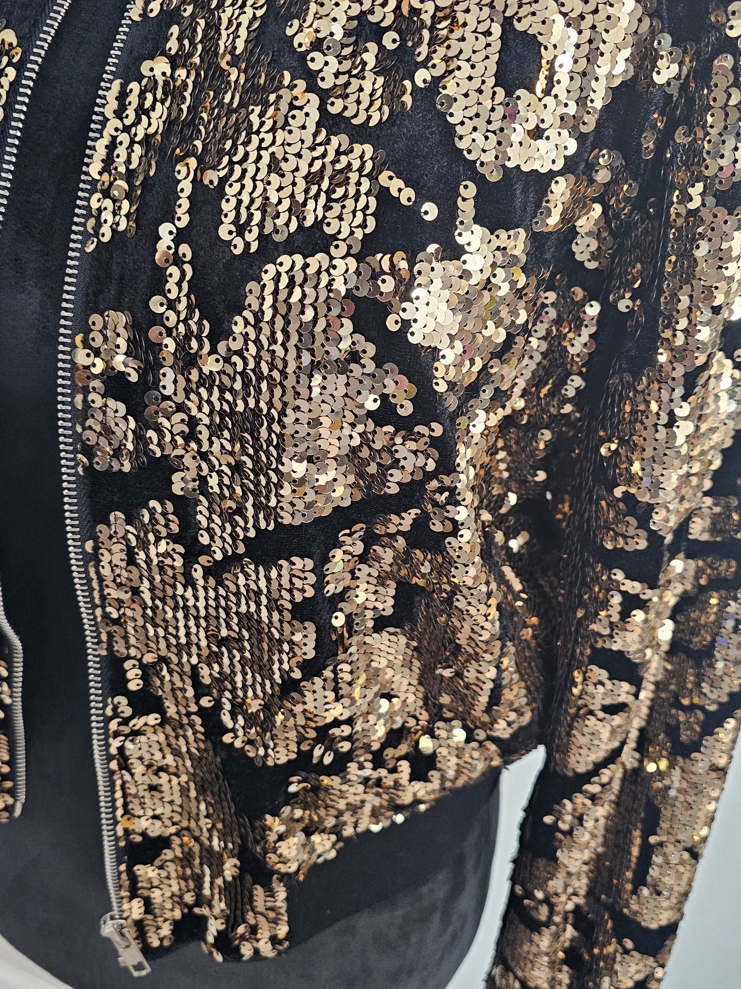 Forever 21 Black & Gold Sequin Bomber Jacket |Size Medium