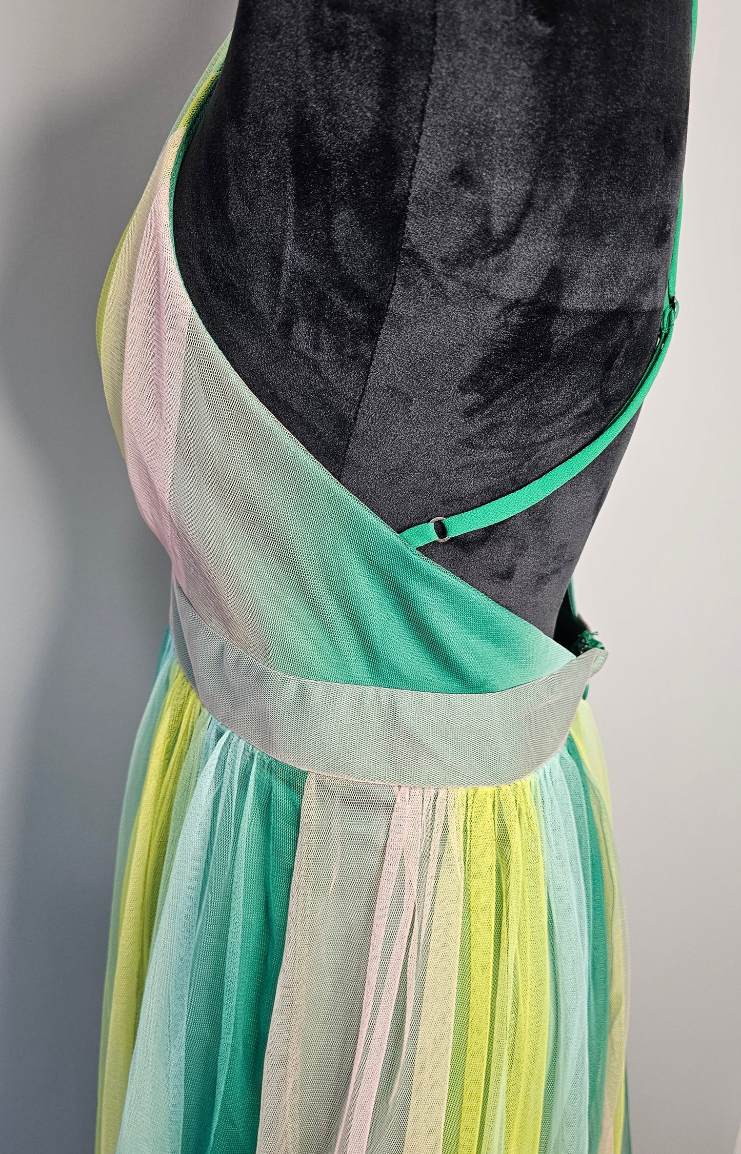 Luxxel Pastel Tulle Maxi Statement Dress | Size Medium