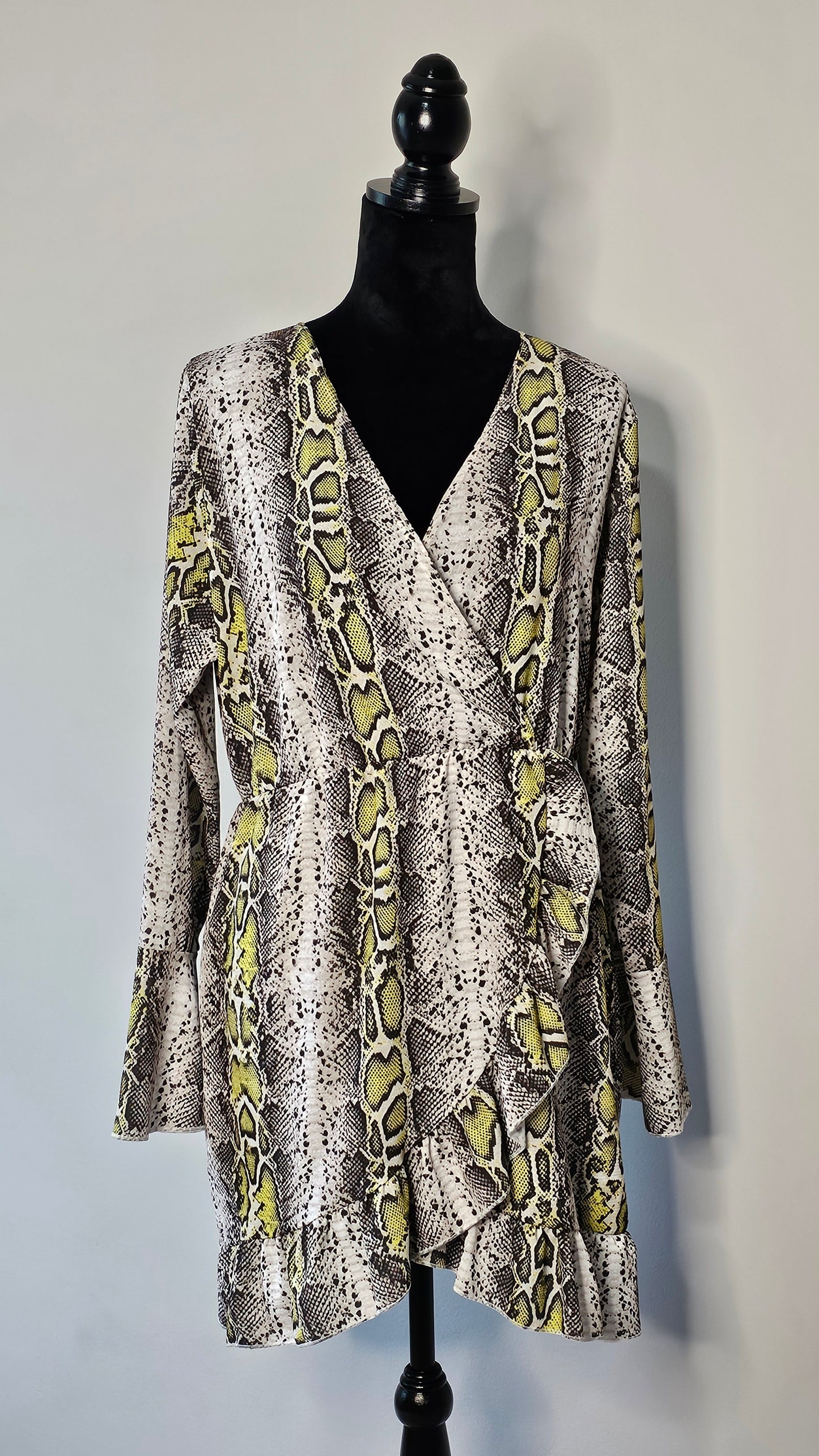Boohoo Snake Print Wrap Dress with Ruffle Hem | Size Large