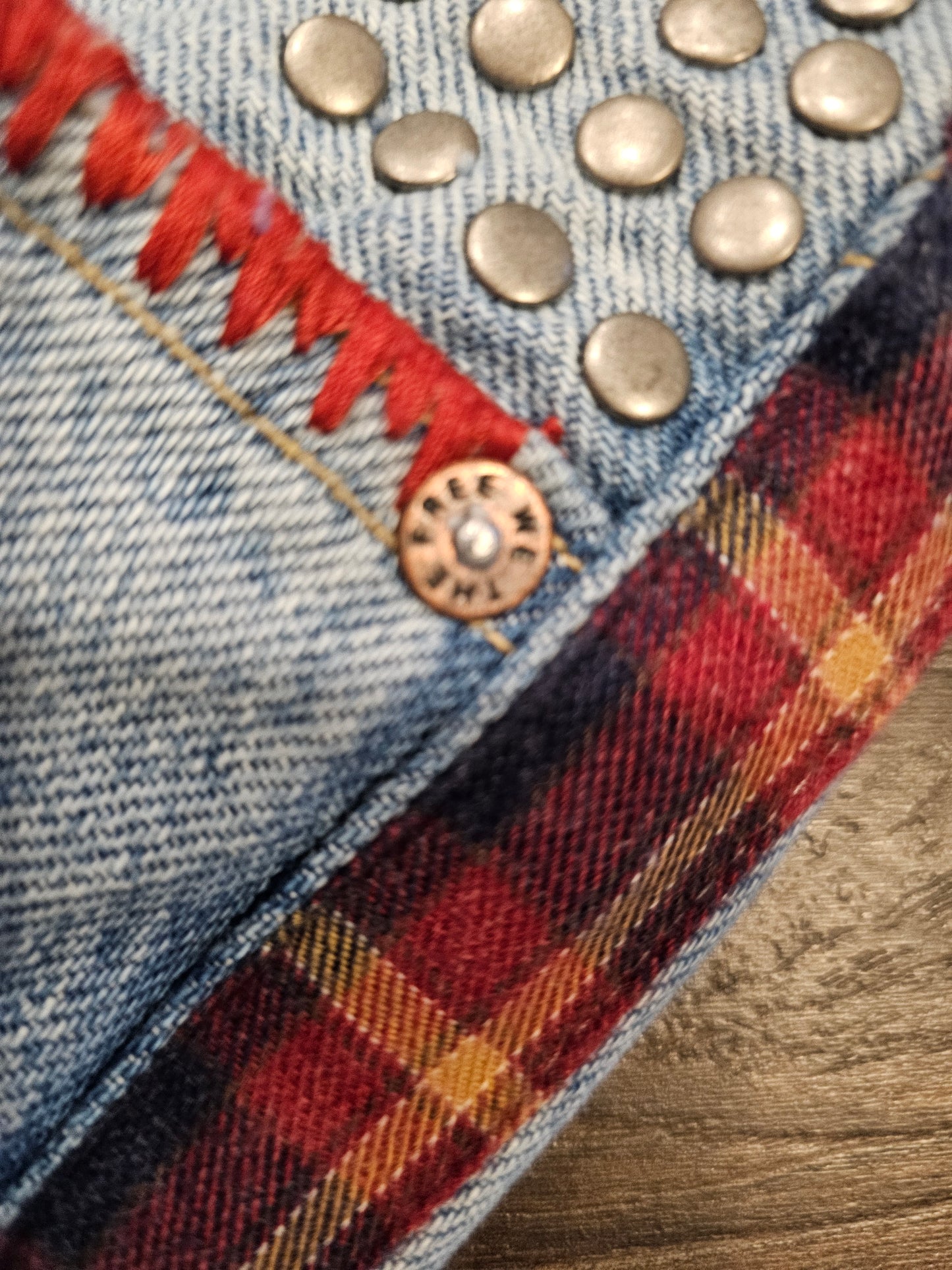 Free People Patchwork Distressed Wide Leg Jeans 28 Waist Studded Plaid Trim Raw Hem Size Small