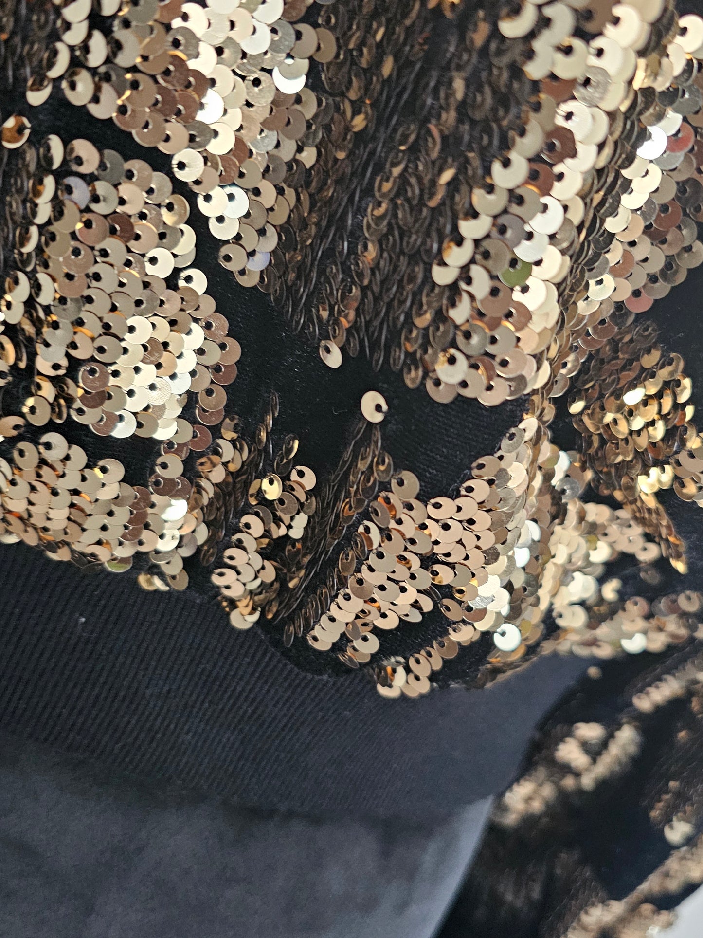 Forever 21 Black & Gold Sequin Bomber Jacket |Size Medium
