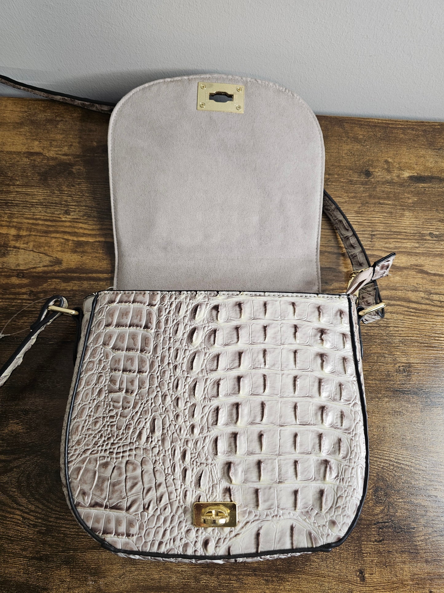 Brahmin Croc Embossed Crossbody Bag | Neutral Ivory | Gold Hardware
