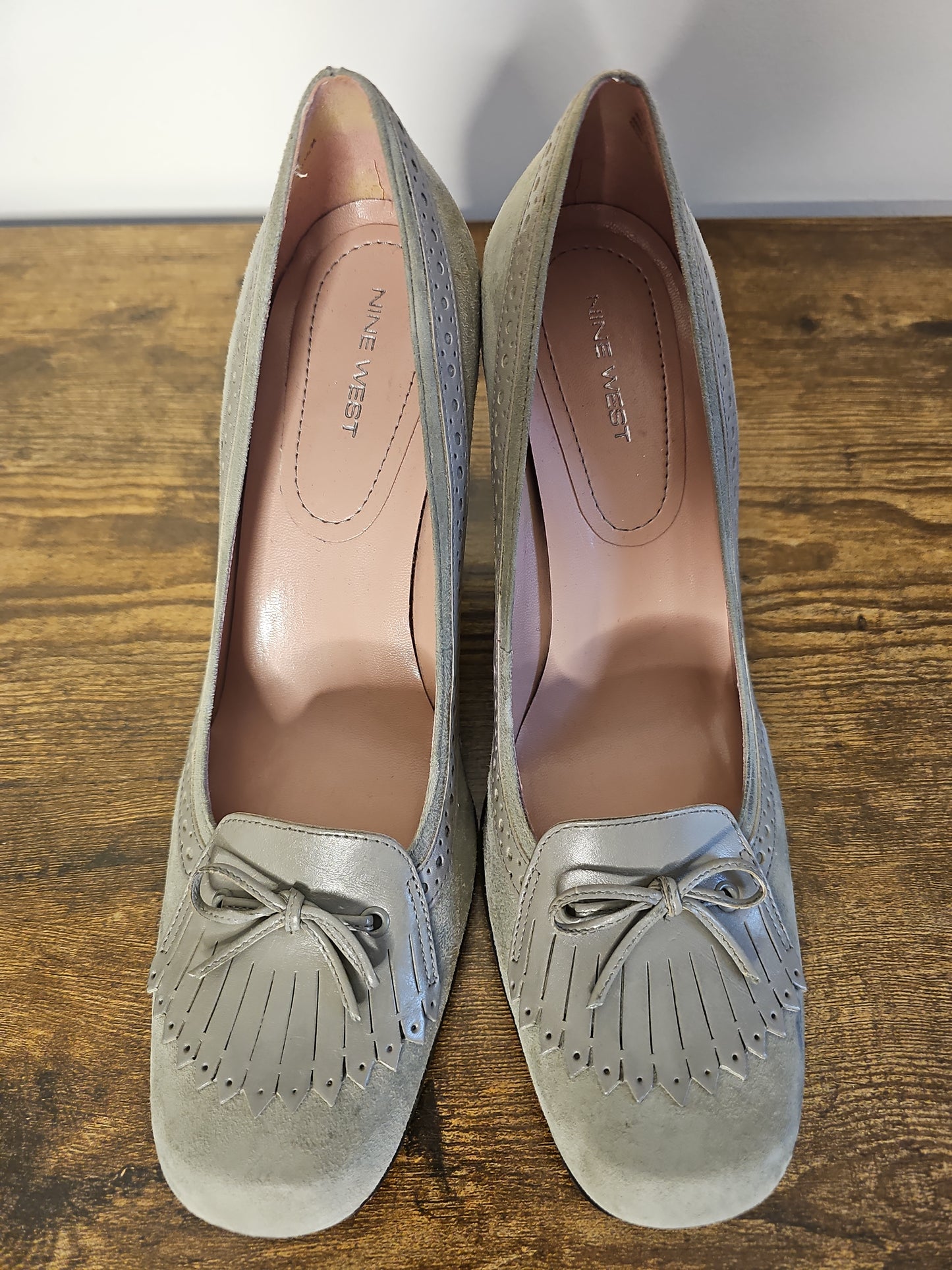 Nine West Oksana Gray Suede Fringe Pumps | Size 10