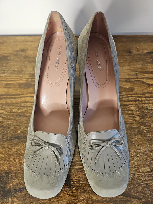 Nine West Oksana Gray Suede Fringe Pumps | Size 10
