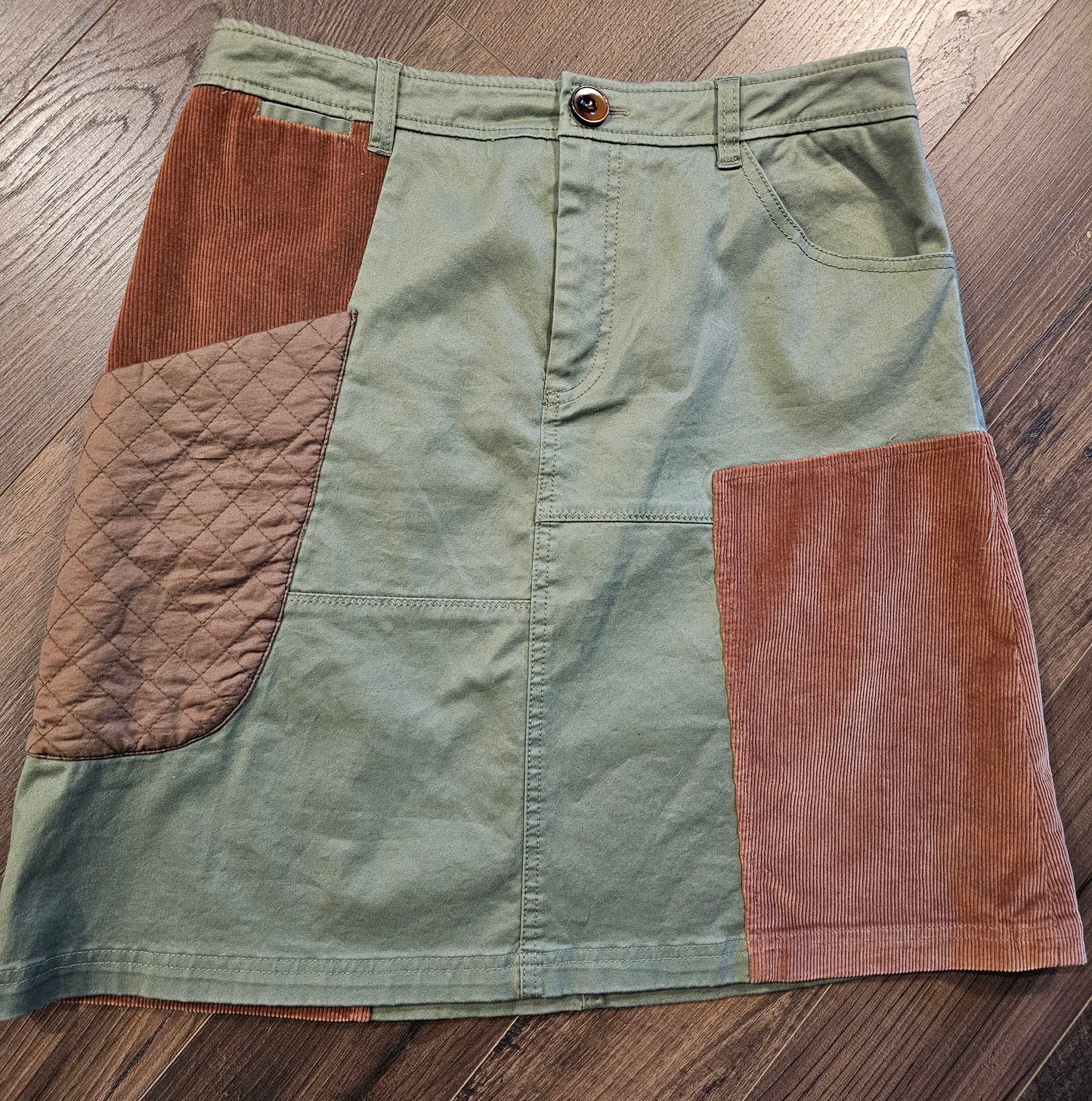 Meadow Rue Patchwork Mini Skirt | Olive Corduroy Quilted Detail Size 8 Medium